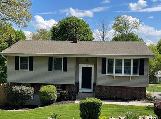 43 Sun Mountain St, Califon, NJ 07830