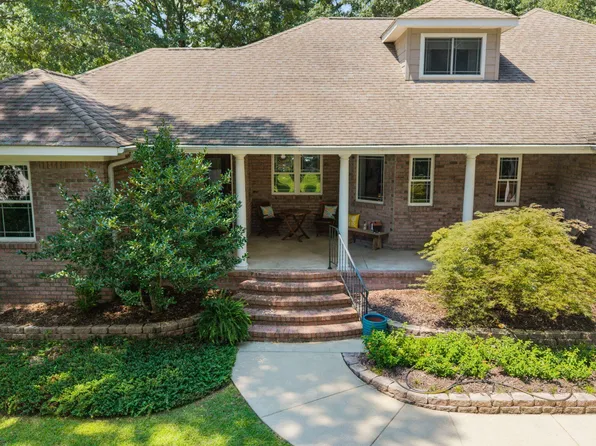 1875 Acorn Drive, New Bern, NC 28562