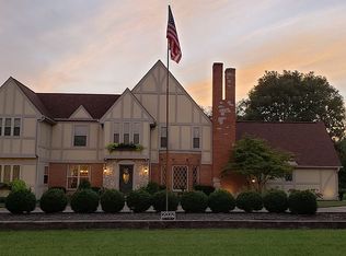 2032 Taylor Rd, Columbus, IN 47203