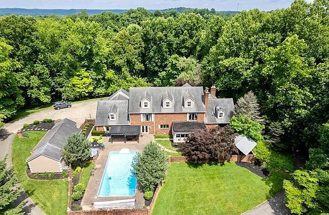1st image of 672 Havenwood Dr