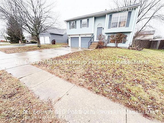 3rd image of 522 Warwick Ln
