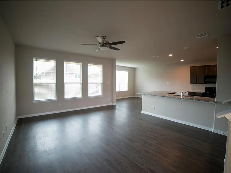 4455 Eveslage Ln — Photo 4