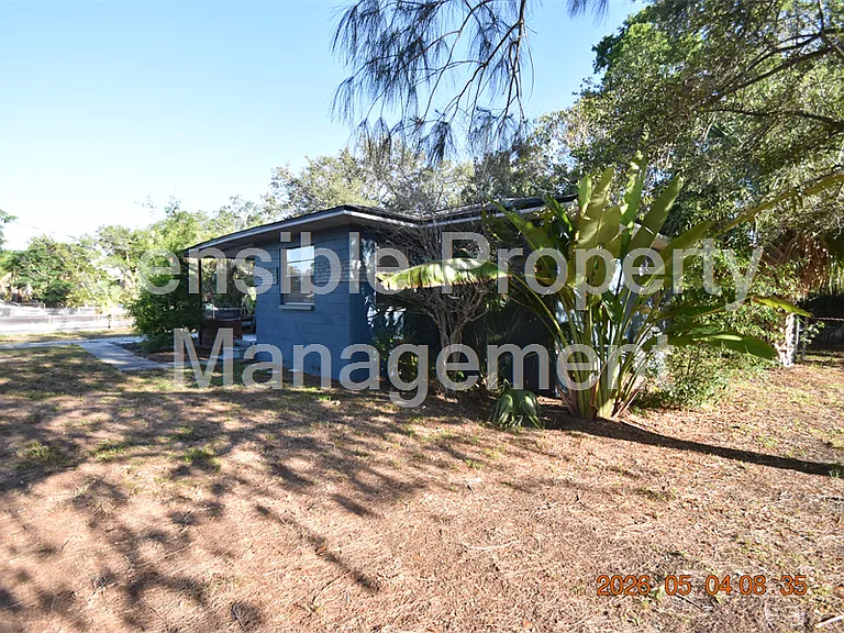 2801 Sanders Dr — Photo 39