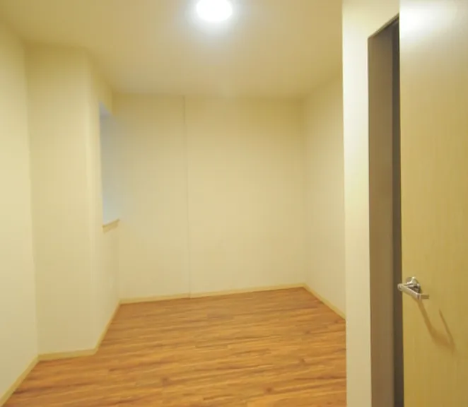Glendale Apartments — Photo 32