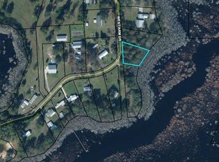W Arm Dr, Wewahitchka, FL 32465