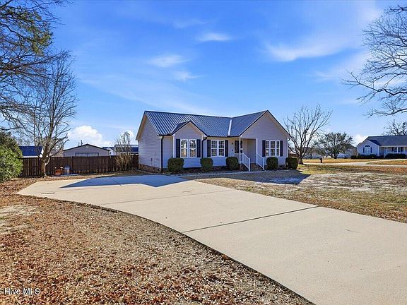3rd image of 116 Maryland Drive