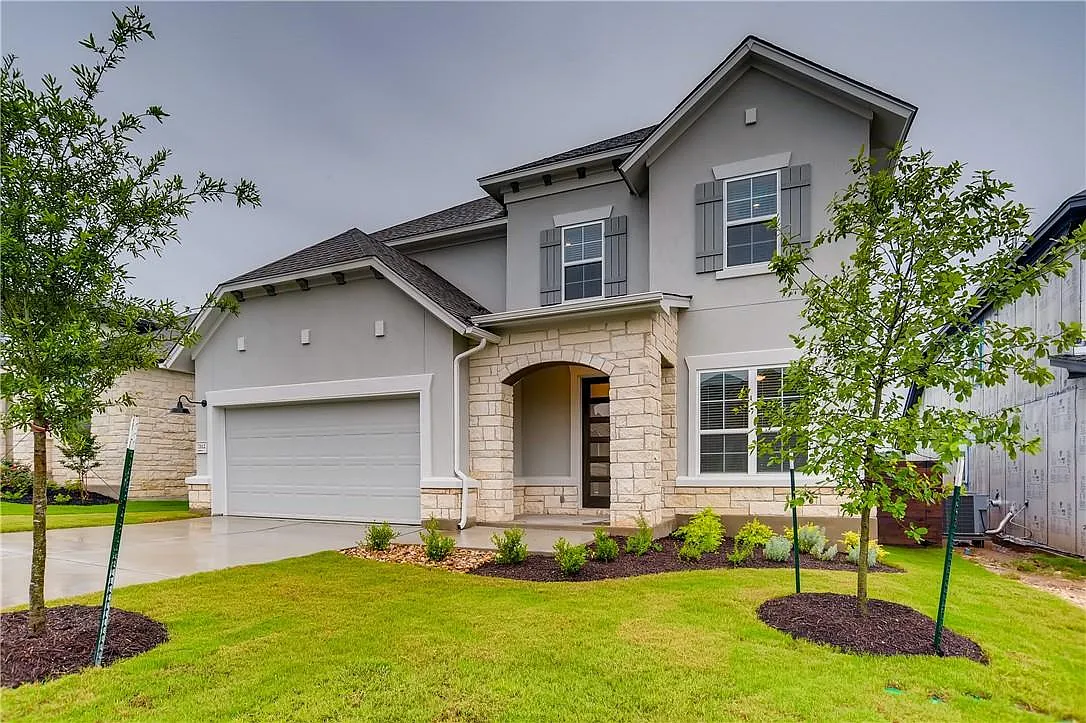 3 bed, 2.5 bath, 2350 sqft, $3,600 — Photo 1