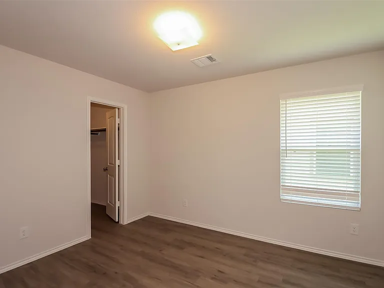 3281 Chunk Dr — Photo 11