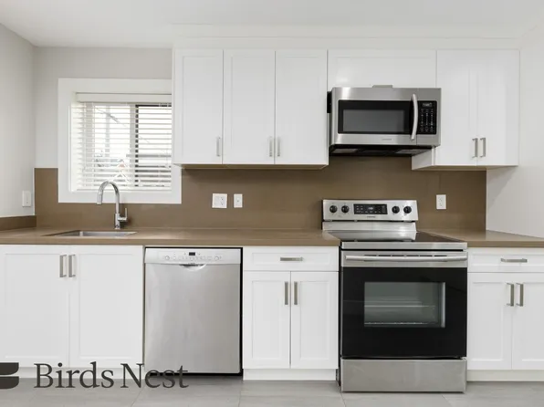 867 W 19th Ave, Vancouver, BC V5Z 1X4