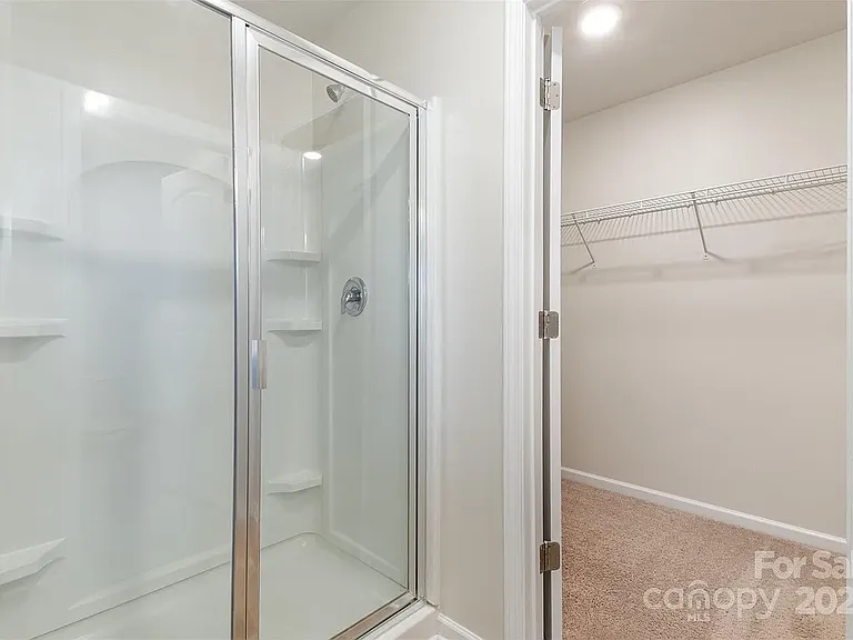 3034 Eastcott Ave — Photo 17
