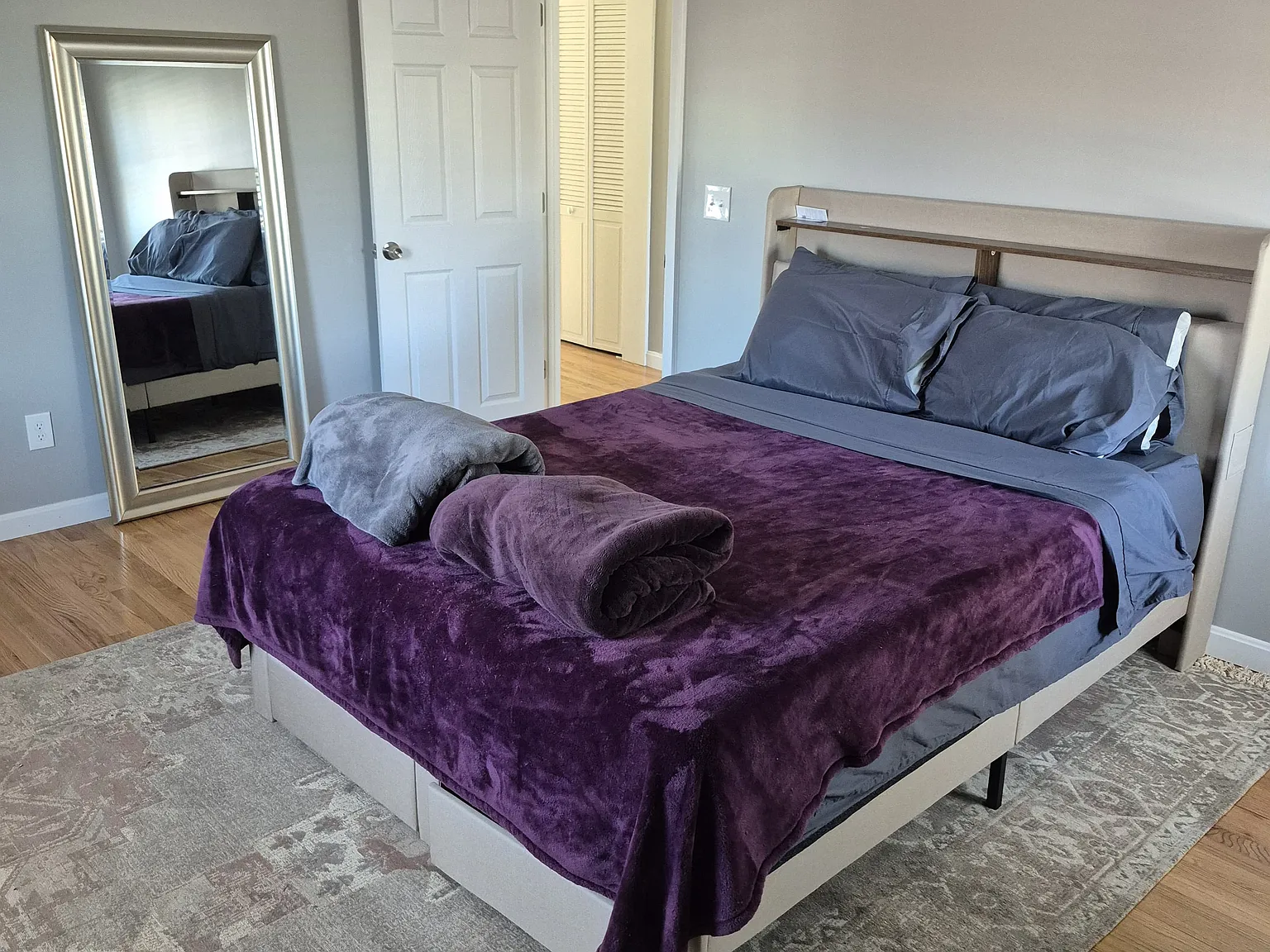 2 bed, 600 sqft, $2,500 — Photo 2