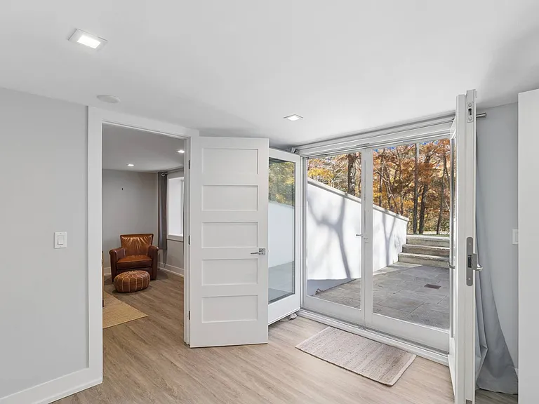 27 Landfall Rd — Photo 32