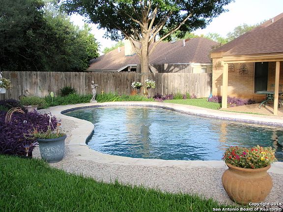 3rd image of 1823 PAISLEY DR