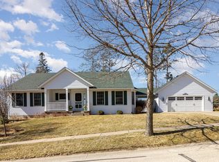2546 Chickadee Ct, Red Wing, MN 55066