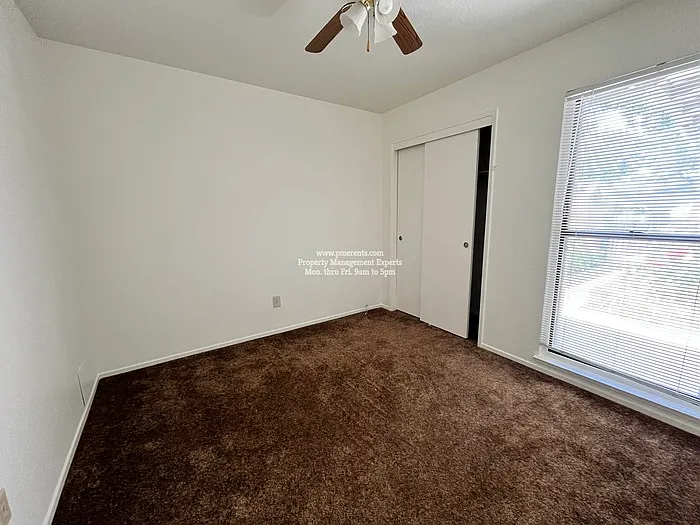6019 Carolina Cir — Photo 29