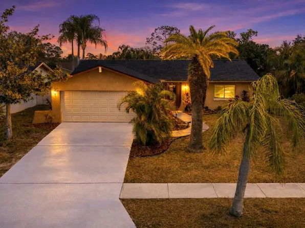 4105 Honolulu Dr, Sarasota, FL 34241