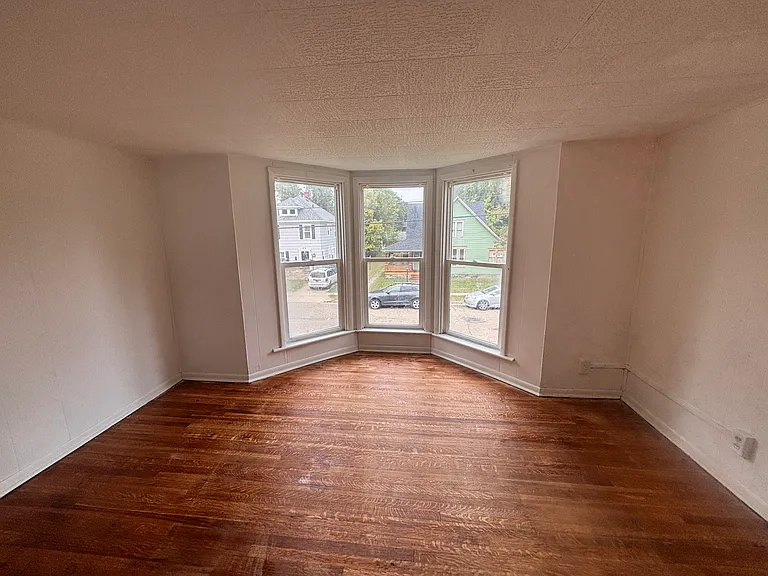 1st bedroom