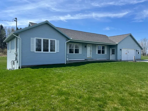 1228 W 120th St, Grant, MI 49327