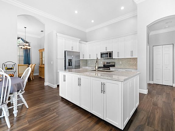 5th image of 5144 NW 74th Place