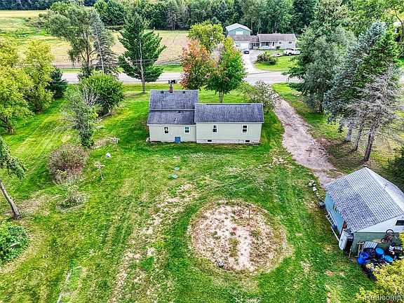 5th image of 10173 E Mount Morris Rd