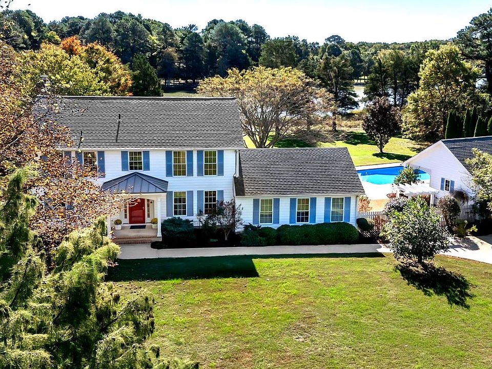1st image of 25705 Edgeview Rd