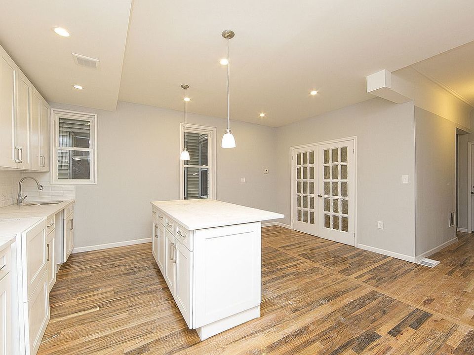 1st image of 11335 208th St
