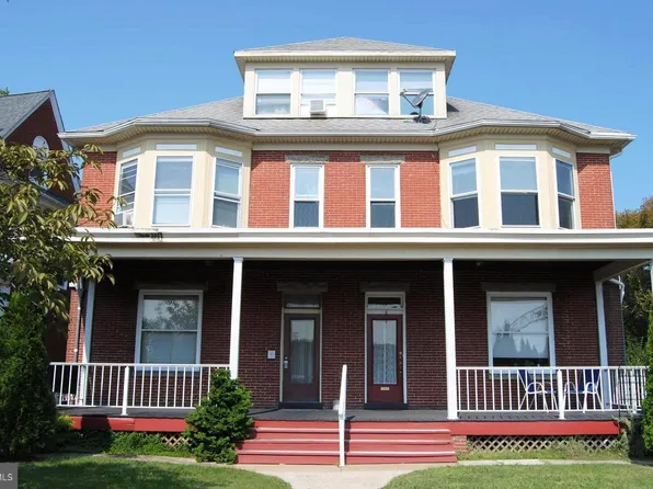 715 Oak Hill Ave, Hagerstown, MD 21740