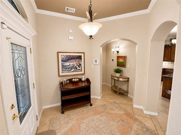 2nd image of 205 Meir Ln
