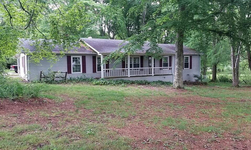 1st image of 3321 N Hampton Dr