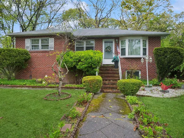 45 Edwards Road, Mastic Beach, NY 11951