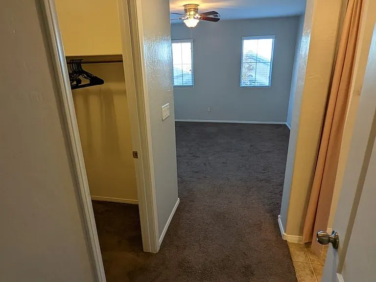 7760 Floral Fabric Ct — Photo 18