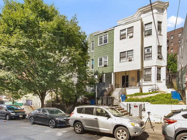 2707 Decatur Ave, Bronx, NY 10458