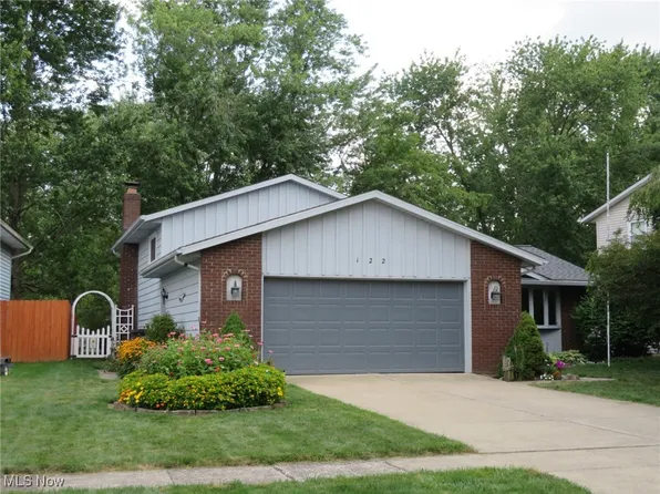 122 Notre Dame Cir, Elyria, OH 44035