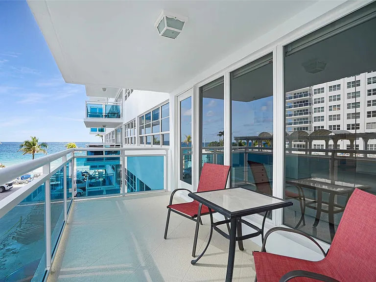 3430 Galt Ocean Dr #304 — Photo 30
