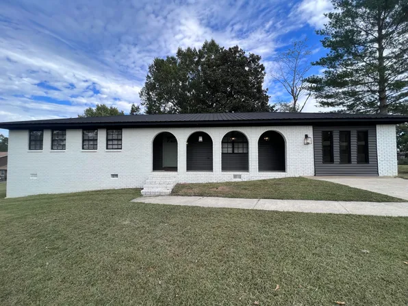 495 County Road 370, Stevenson, AL 35772