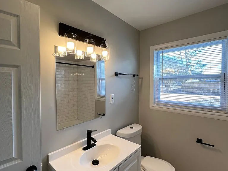1660 Huxley Dr — Photo 31