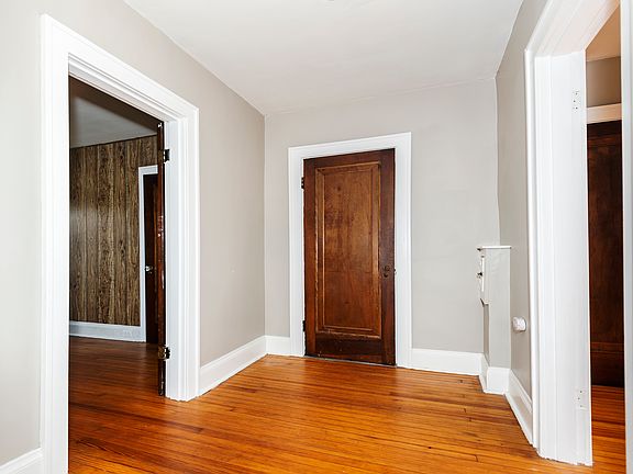 3rd image of 145 Hereford Ave