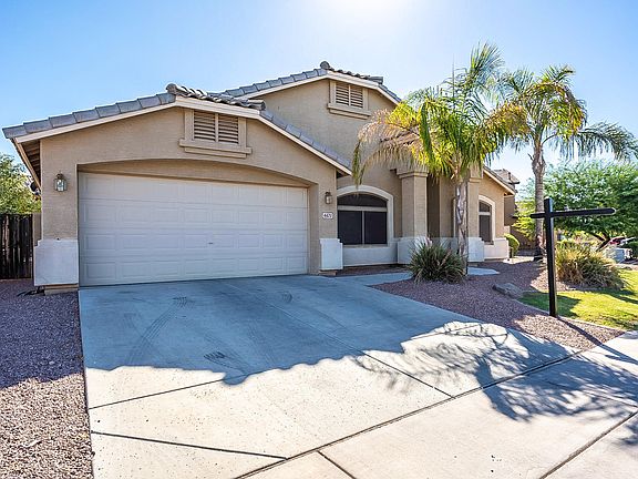 4th image of 4623 W Desert Ln
