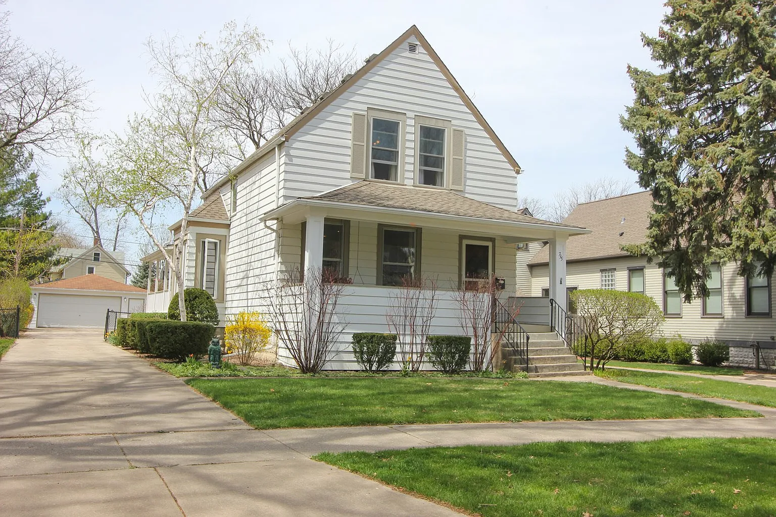 735 Belleforte Ave photo 1