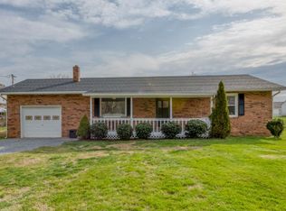 105 Hedge Dr, Kingsport, TN 37660
