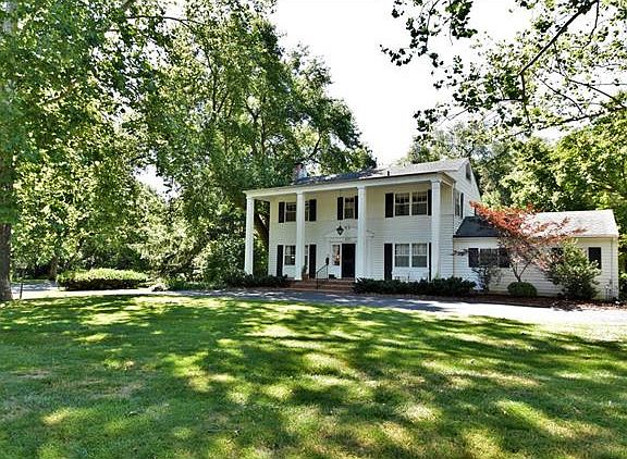3rd image of 4301 Brookridge Dr