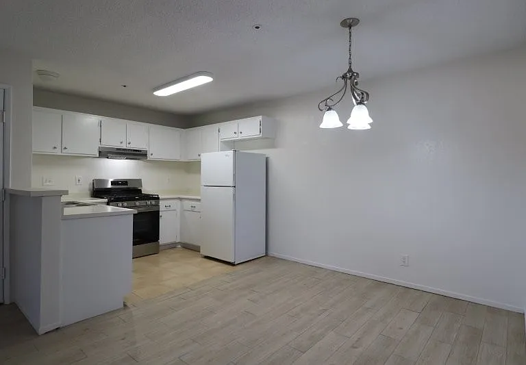 321 Inger Dr #M-122 — Photo 7