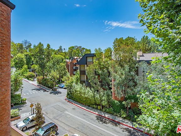 2nd image of 4784 Park Encino Ln Unit 203