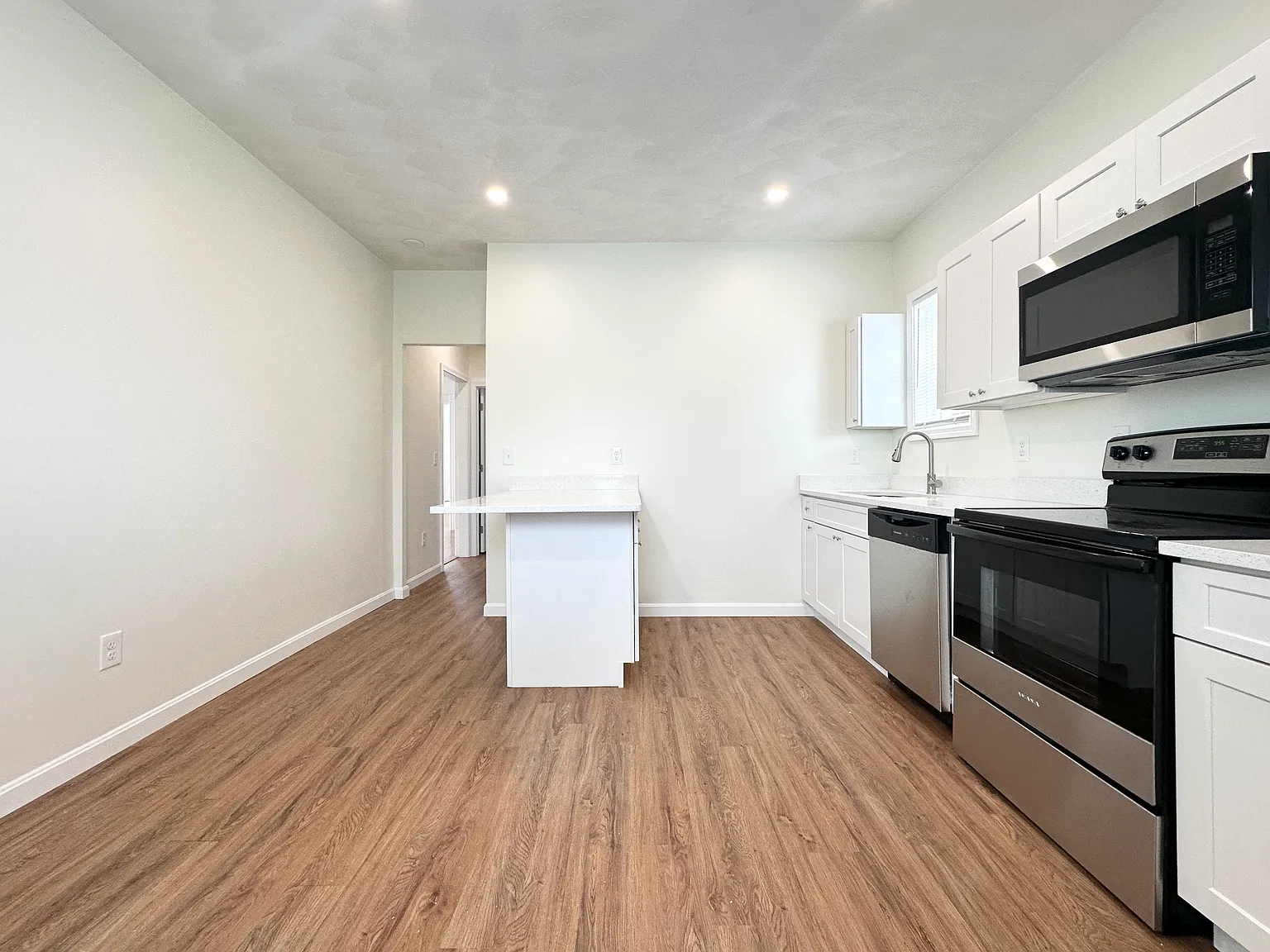 148 Indiana Ave — Photo 4