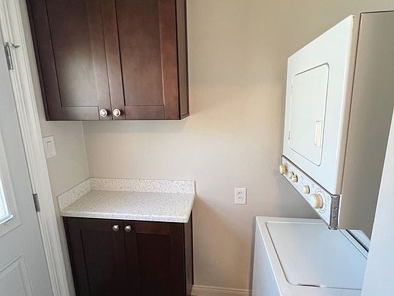 4th image of 227 E 6th Ave
