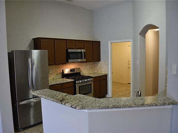 5th image of 1028 Barkridge Dr