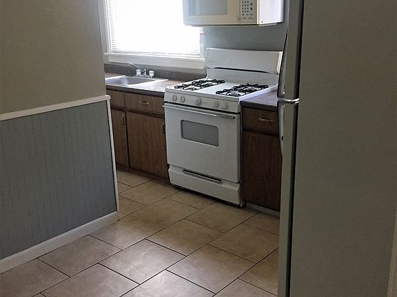 2nd image of 314 Centre Ave