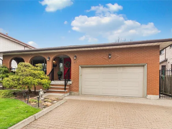 97 Albion Falls Blvd, Hamilton, ON L8W 1R4