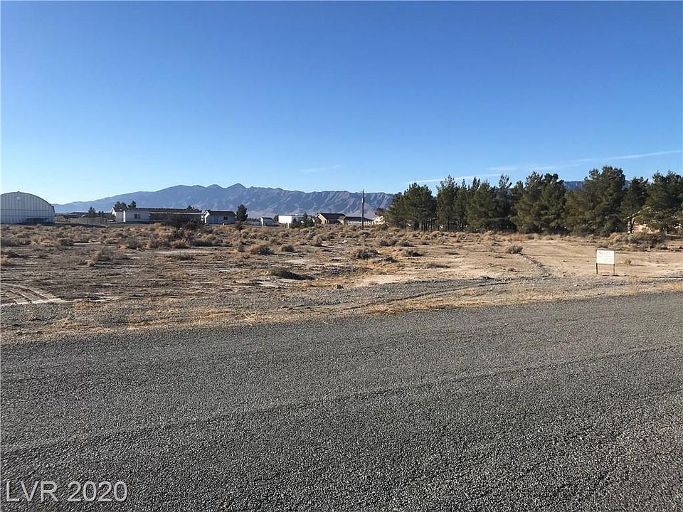 1st image of 401 Lexis Ln #3
