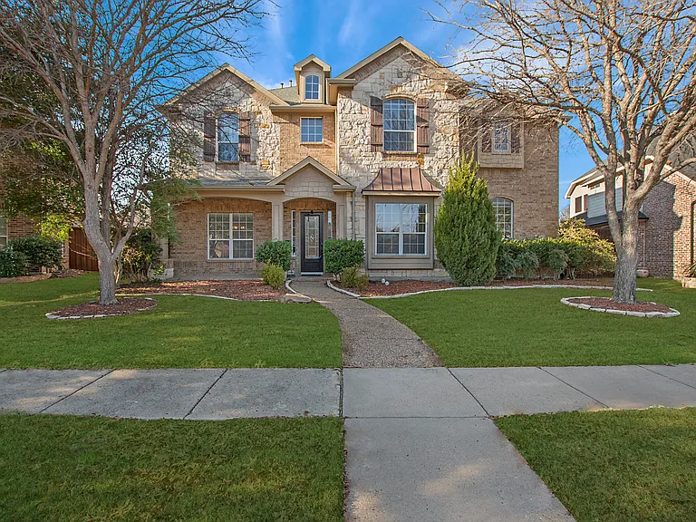 1838 Crowbridge Dr — Photo 2